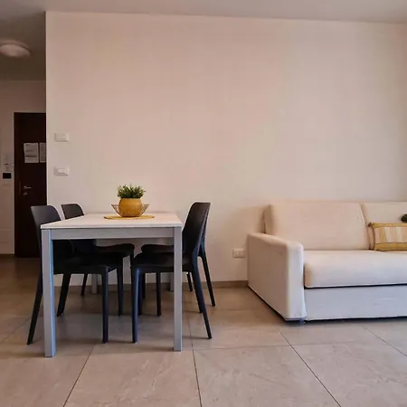 Chic Seaview With Private Terrace 比比翁
