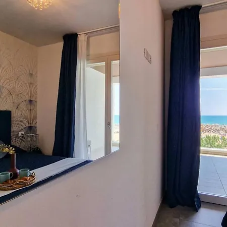 公寓 Chic Seaview With Private Terrace 比比翁